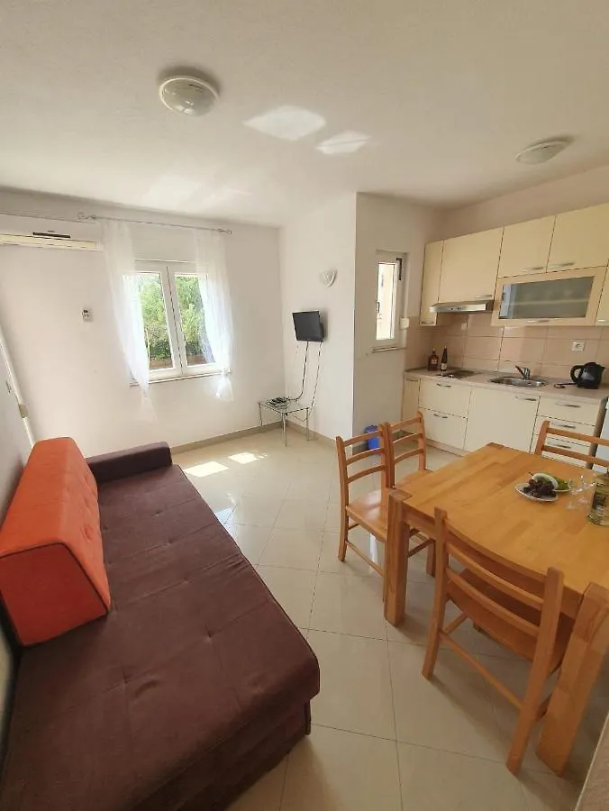 Villa Apartments Joseph Kastela