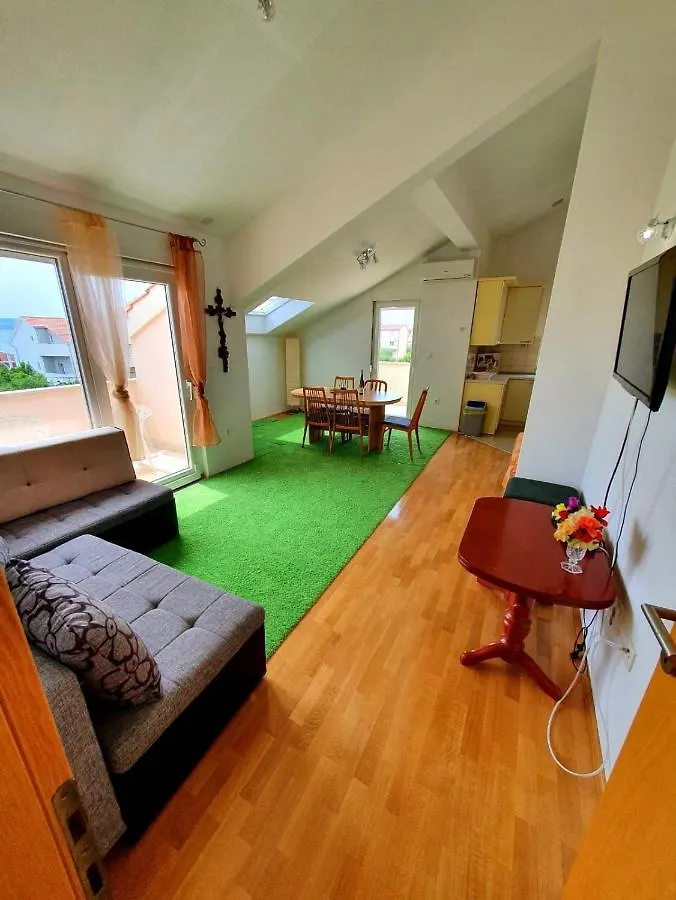 Villa Apartments Joseph Kastela