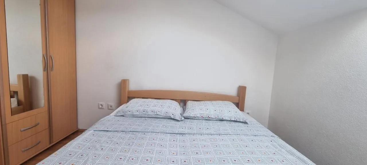 Villa Apartments Joseph Kastela