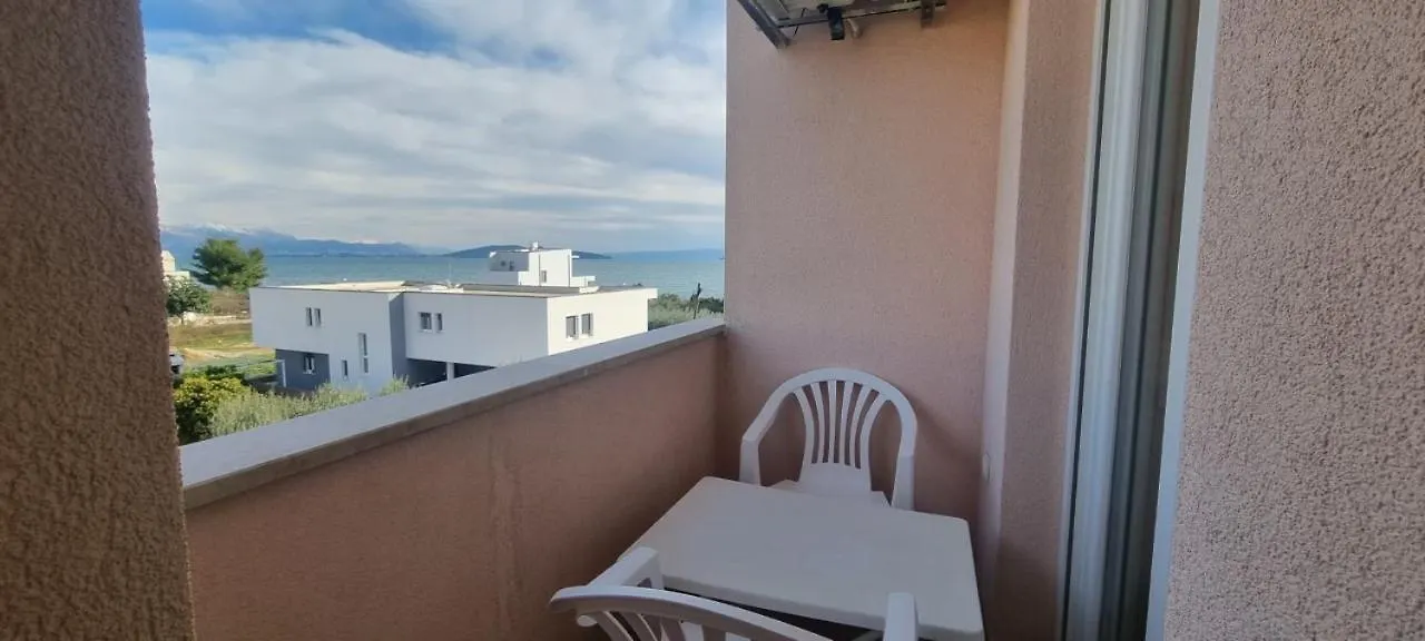 Villa Apartments Joseph Kastela