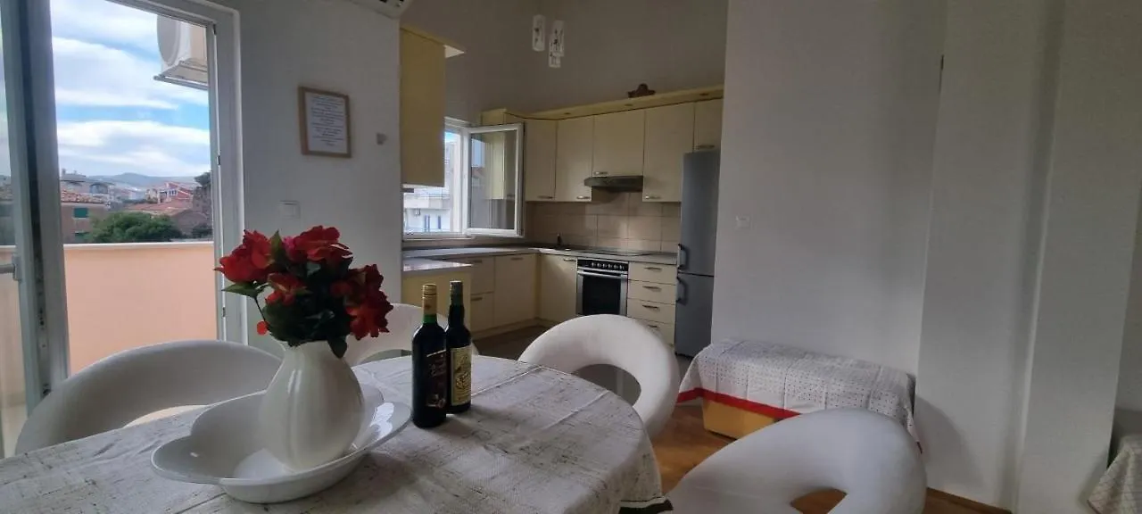 Villa Apartments Joseph Kastela